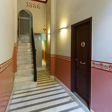 Apartment Eixample Comfort Barcelona Bagian luar foto