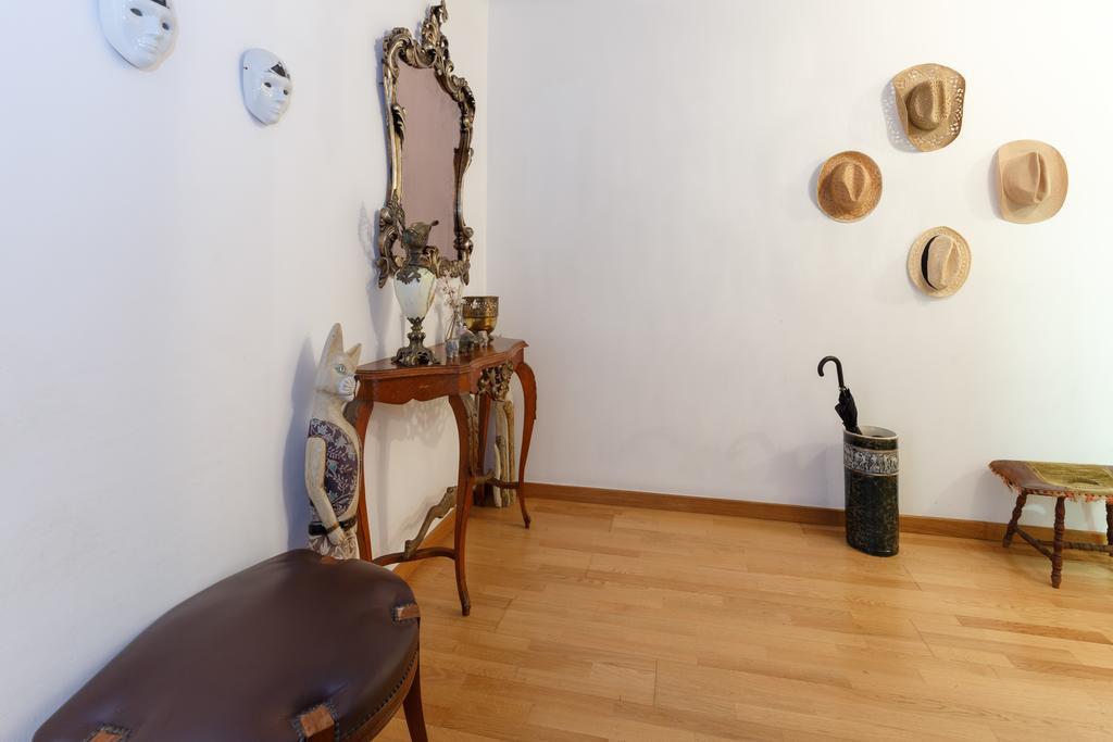 Apartment Eixample Comfort Barcelona Bagian luar foto